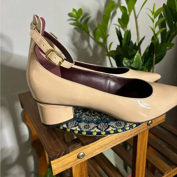 Sarto Vitale Patent Pointed Tie Ankle Strap - Picture 7 of 7